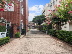 2222 Nantucket Drive B, Houston TX 77057