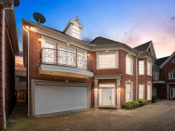 2222 Nantucket Drive