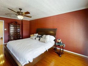 1327 Ashland Street, Houston TX 77008