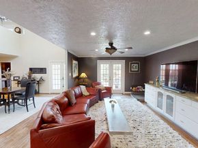 1327 Ashland Street, Houston TX 77008