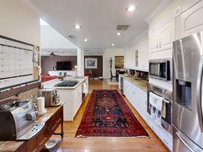 1327 Ashland Street, Houston TX 77008