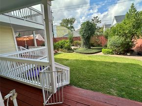 1327 Ashland Street, Houston TX 77008