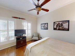 1327 Ashland Street, Houston TX 77008