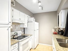 101 Stratford Street 103, Houston TX 77006