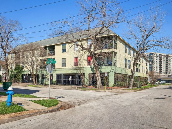 101 Stratford Street 103, Houston TX 77006