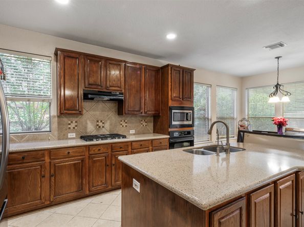4631 Tamarind Trail, Kingwood TX 77345
