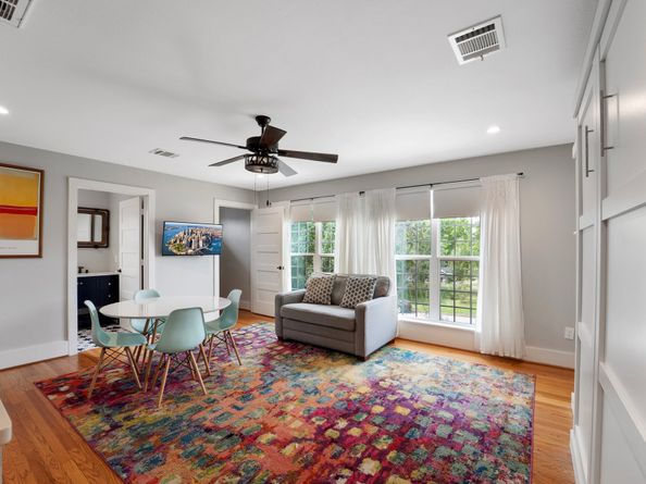 3222 Oakmont Street, Houston TX 77021