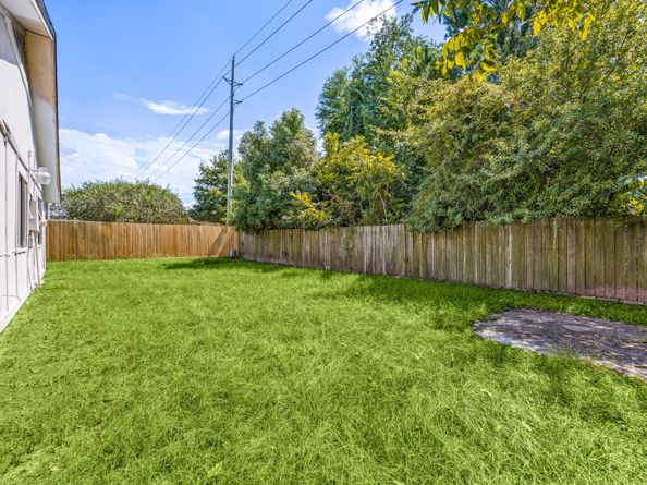 5831 Longforest Drive, Houston TX 77088