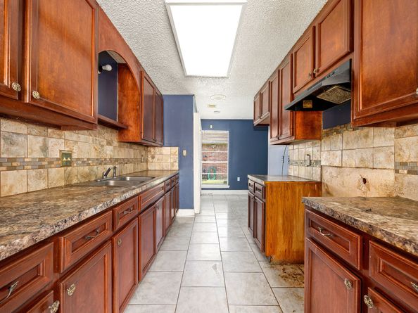 5831 Longforest Drive, Houston TX 77088