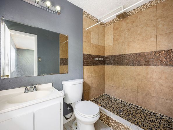 5831 Longforest Drive, Houston TX 77088