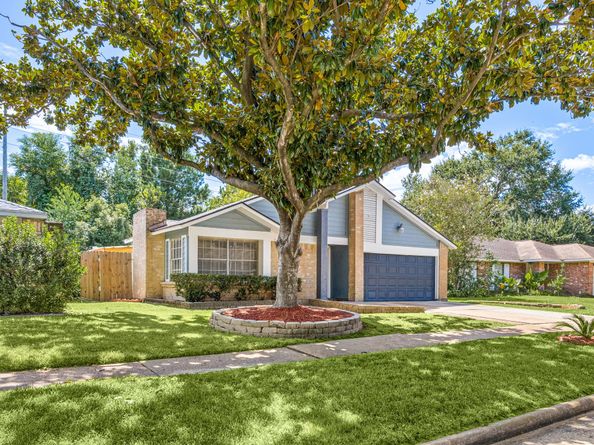 5831 Longforest Drive, Houston TX 77088