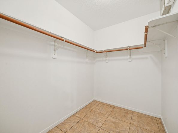 1922 Tomlinson Trail Drive, Houston TX 77067