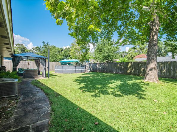 1947 Richvale Lane, Houston TX 77062