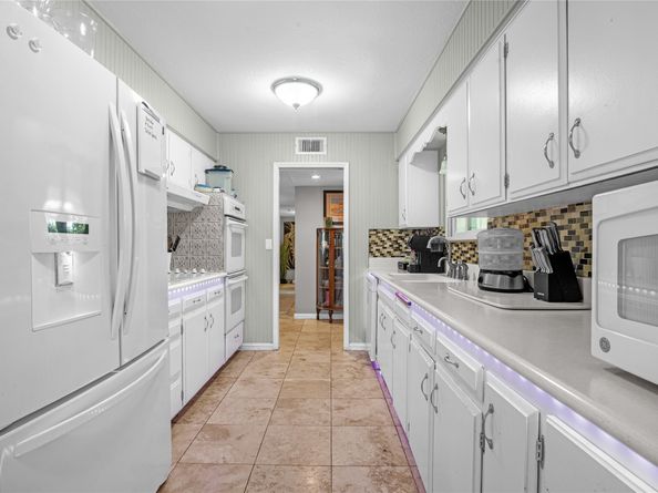 1947 Richvale Lane, Houston TX 77062