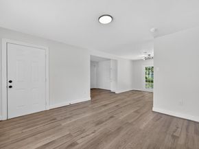7023 Crestmont Street, Houston TX 77033