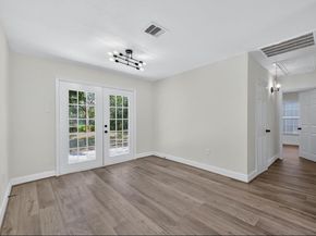 7023 Crestmont Street, Houston TX 77033