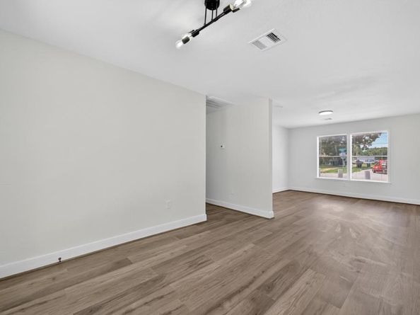 7023 Crestmont Street, Houston TX 77033