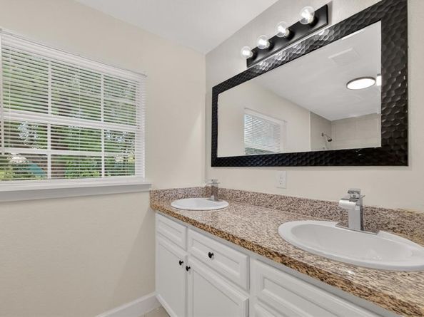 7023 Crestmont Street, Houston TX 77033
