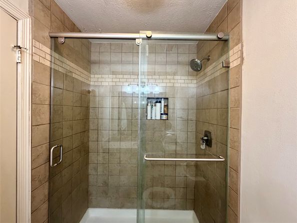 201 Litchfield Lane, Houston TX 77024
