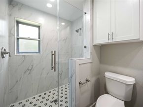8826 Tanager Street, Houston TX 77036
