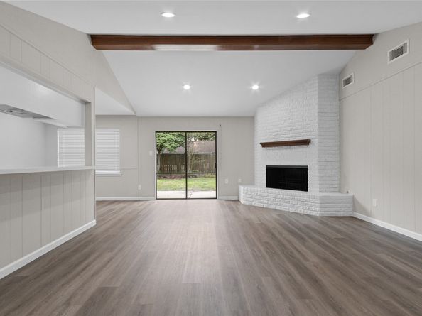 8826 Tanager Street, Houston TX 77036
