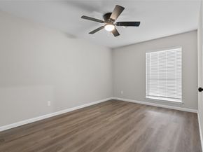 8826 Tanager Street, Houston TX 77036