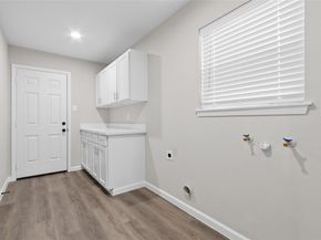 8826 Tanager Street, Houston TX 77036