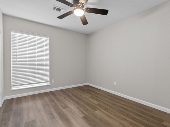 8826 Tanager Street, Houston TX 77036