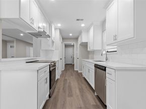 8826 Tanager Street, Houston TX 77036