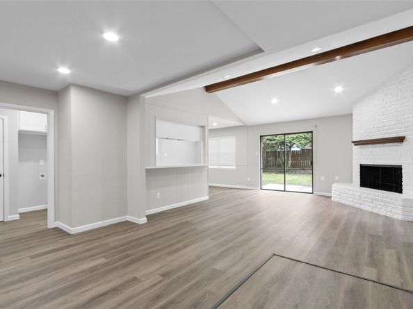 8826 Tanager Street, Houston TX 77036