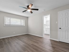8826 Tanager Street, Houston TX 77036