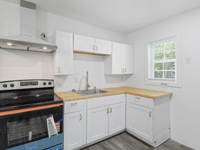 5415 Queensland Street, Houston TX 77028