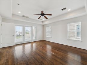 3041 Clinton Drive, Houston TX 77020