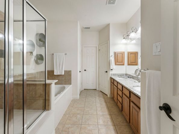 27 Medley Lane, The Woodlands TX 77382