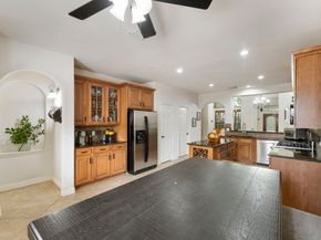 27 Medley Lane, The Woodlands TX 77382