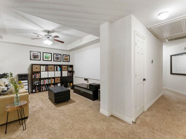 27 Medley Lane, The Woodlands TX 77382