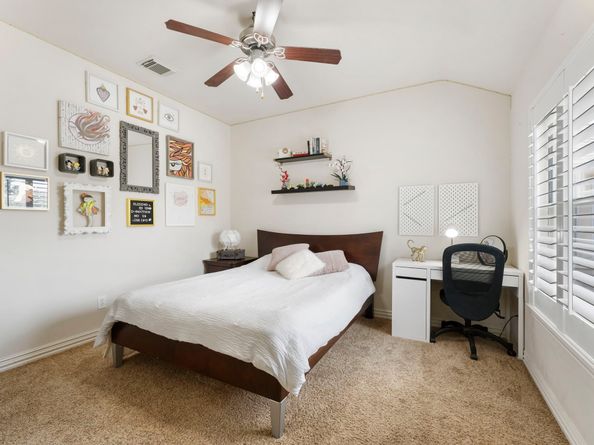 27 Medley Lane, The Woodlands TX 77382