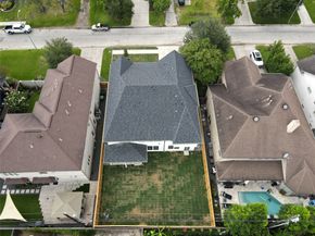 1261 Wakefield Drive, Houston TX 77018