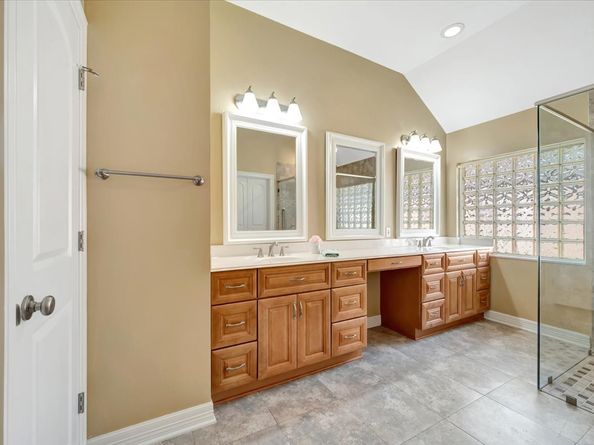 3123 Autumn Leaf Drive, Friendswood TX 77546
