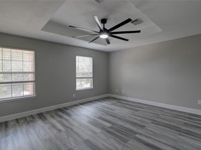 10206 Ravenwood View Lane, Houston TX 77075