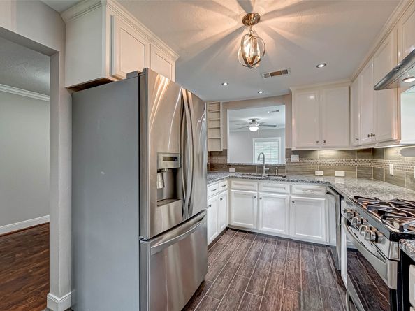 1510 Walton Street, Houston TX 77009