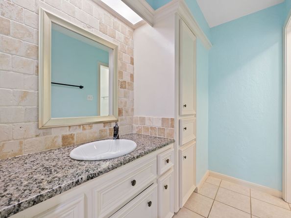 12106 Cypresswood Drive, Houston TX 77070
