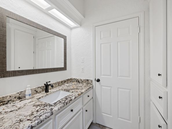 12106 Cypresswood Drive, Houston TX 77070