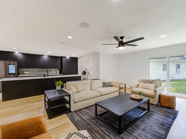 1718 Capstan Road, Houston TX 77062