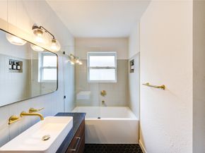 1718 Capstan Road, Houston TX 77062