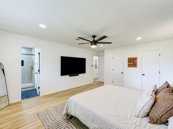 1718 Capstan Road, Houston TX 77062