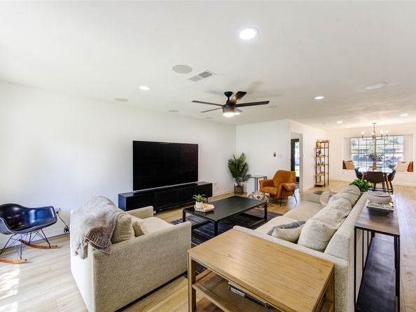 1718 Capstan Road, Houston TX 77062
