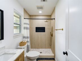 1718 Capstan Road, Houston TX 77062