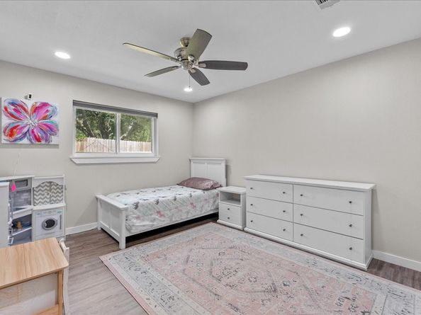 16239 Brookford Drive, Houston TX 77059