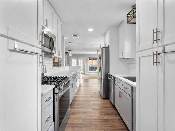 16239 Brookford Drive, Houston TX 77059